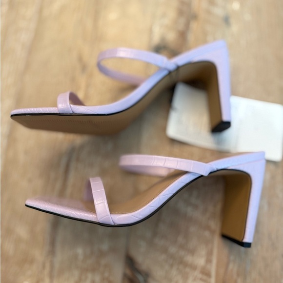 The Drop Avery Lilac Faux Reptile Leather Square Toe Heeled Sandals NWT 6.5 - Picture 5 of 6